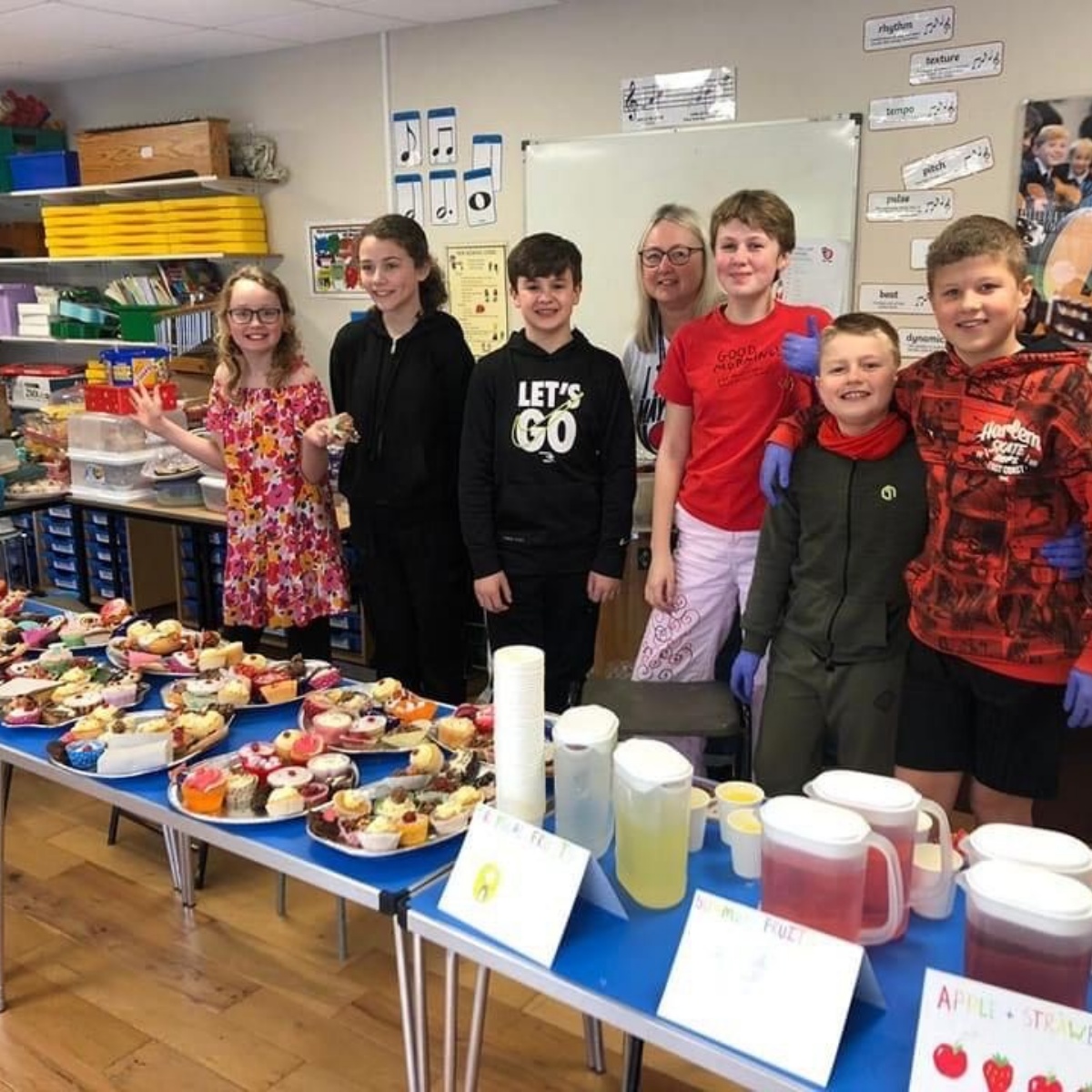 Stowford School Comic Relief Cake Sale!